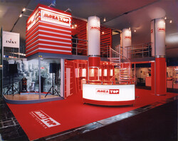 v&yacute;stavn&iacute; st&aacute;nek patrov&yacute;